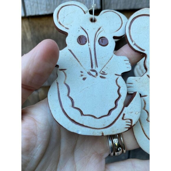 Vintage Miss Mouse Windchimes, Miss Mouse with Bonnet, Mouse with Pie Windchimes - Picture 6 of 10